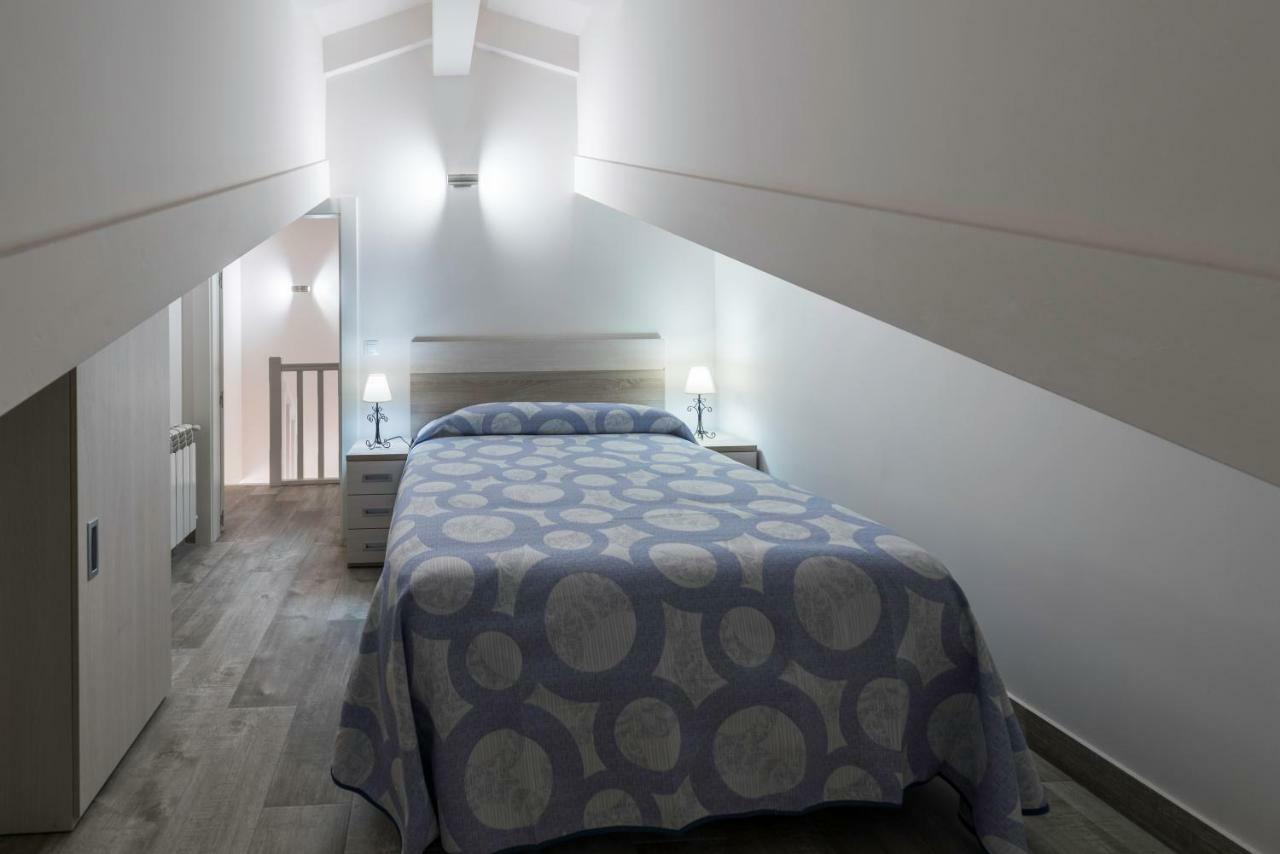Apartamento Turísticos El Pontón *